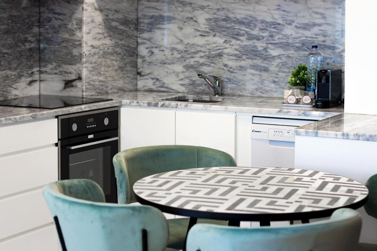 Hm - Ribeira Historical Apartment Porto Luaran gambar